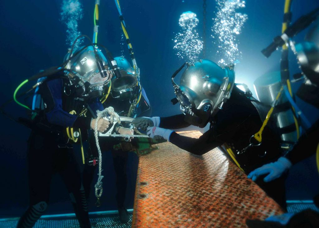 COMMERCIAL DIVING 4 Pacific Commercial Diving Supply